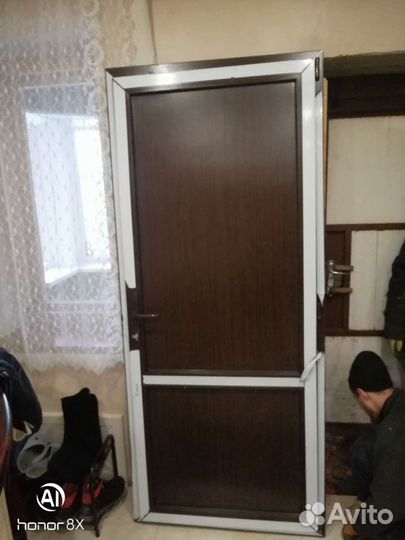 Дверь входная алюминиевая