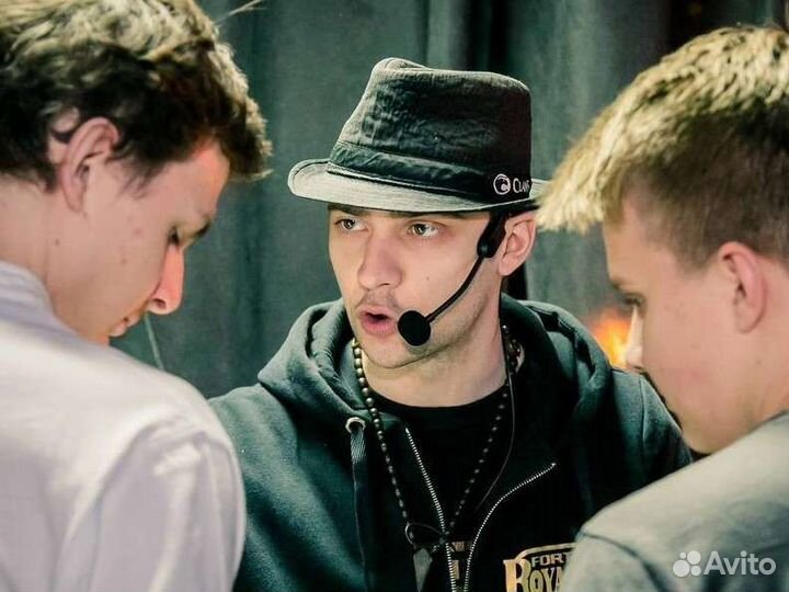 Ведущий/Организатор праздников/музыкант/Диджей