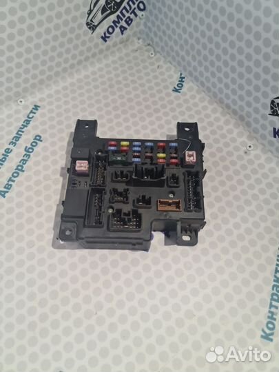 Блок предохранителей салонный от Mitsubishi Lancer