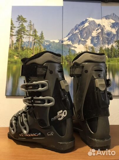 Детские горнолыжные ботинки