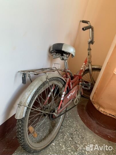 Велосипед красный
