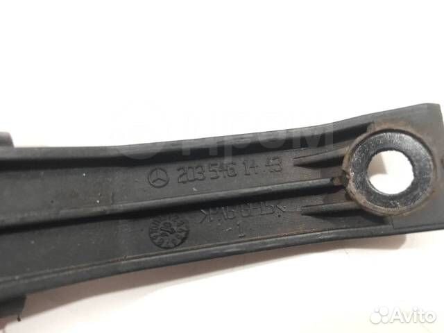 Кронштейн датчика ABS Mercedes C W203