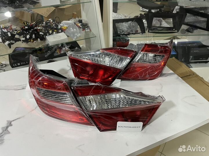 Задние фонари Toyota Camry 50