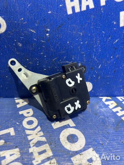 Моторчик заслонок отопителя Hyundai Elantra Xd