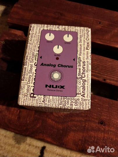 Гитарная педаль nux analog chorus