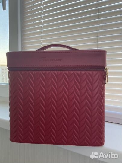 Шкатулка-кейс для украшений и косметики