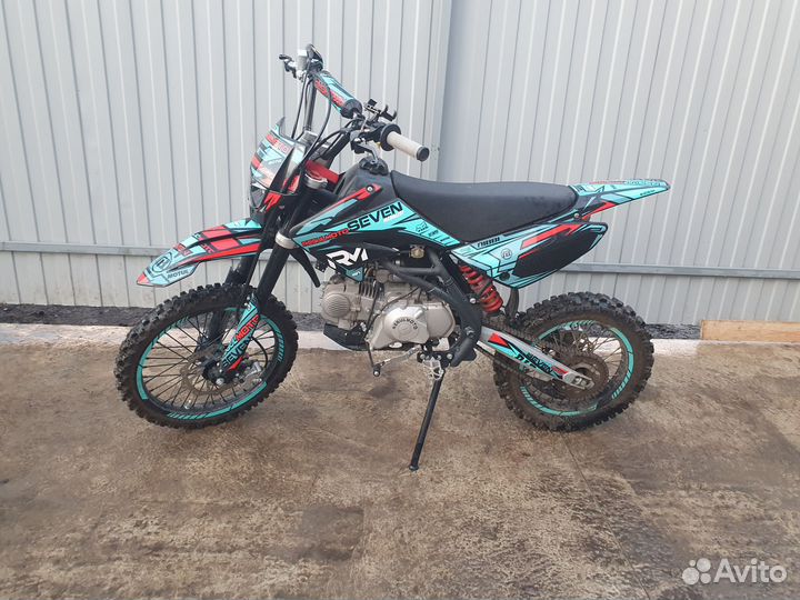 Regulmoto seven medalist 150EM