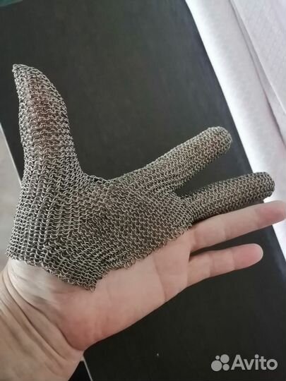 Кольчужная трехпалая перчатка