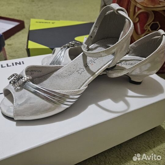 Туфли для девочки