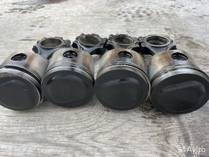 Поршня комплект BMW M10 1.8 STD Комплект