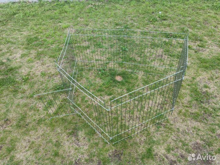 Клетка для маленьких собак