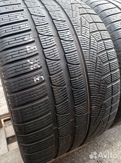 Pirelli Winter Sottozero 240 Serie II 335/30 R20