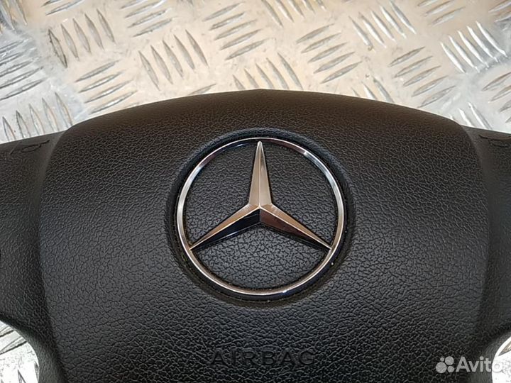 Подушка безопасности в рулевое колесо Mercedes Ben