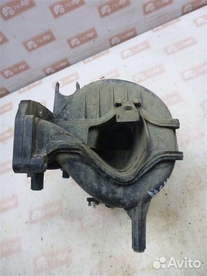 Коллектор впускной Renault Sandero BS12 K7J710