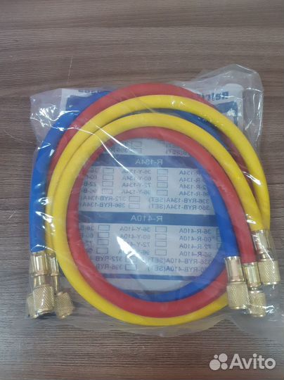 Шланг заправочный 90см 1/4 500-2500