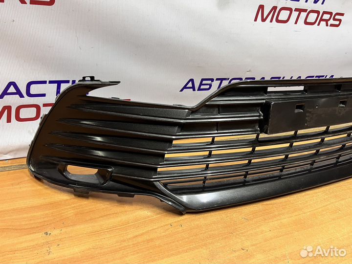 Toyota Camry XV70 Решетка переднего бампера