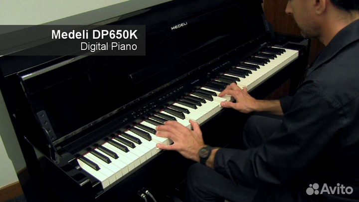 Цифровое пианино Medeli + аксессуары