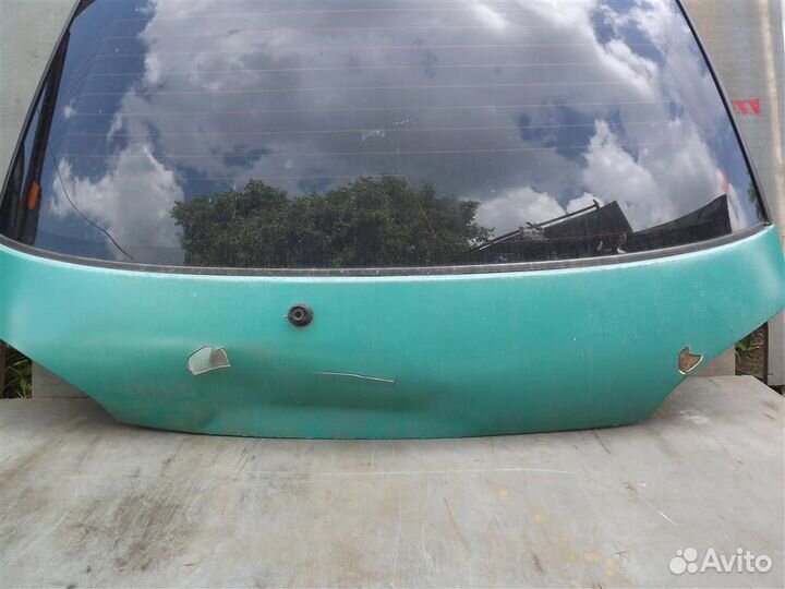 Крышка багажника Митсубиши Кольт IV