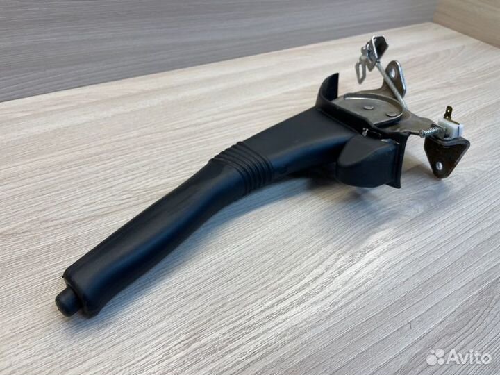 Рычаг стояночного тормоза LADA X-Ray