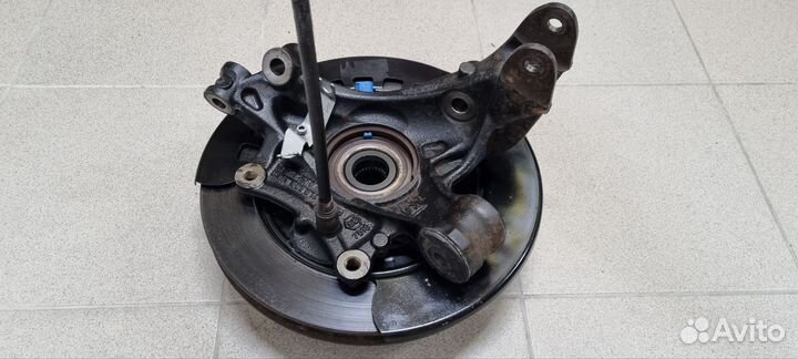 Поворотный кулак, задний прав. фольксваген туарег1