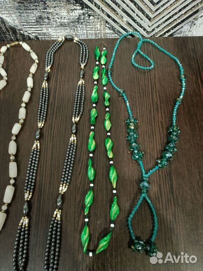 Бусы и прочее.Все в описании