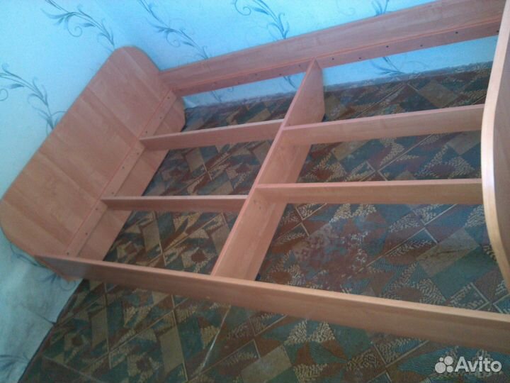 Кровать двухспальная