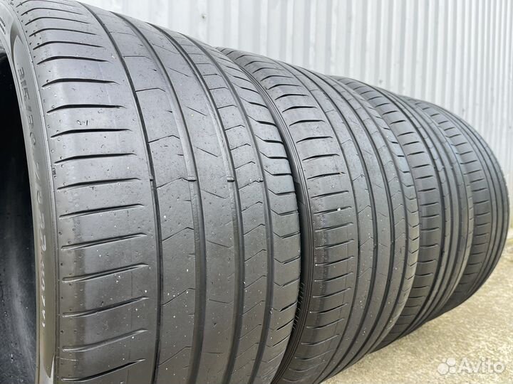 Pirelli P Zero PZ4 275/35 R22 и 315/30 R22