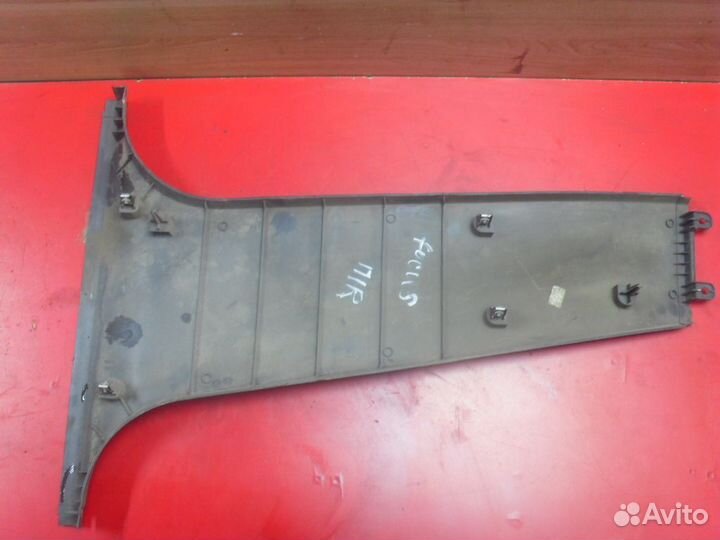 Обшивка стойки средней 1337944 Ford Focus 2 (CB4)