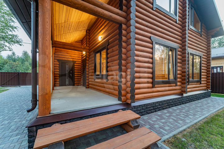 Дом 171,7 м² на участке 10 сот.