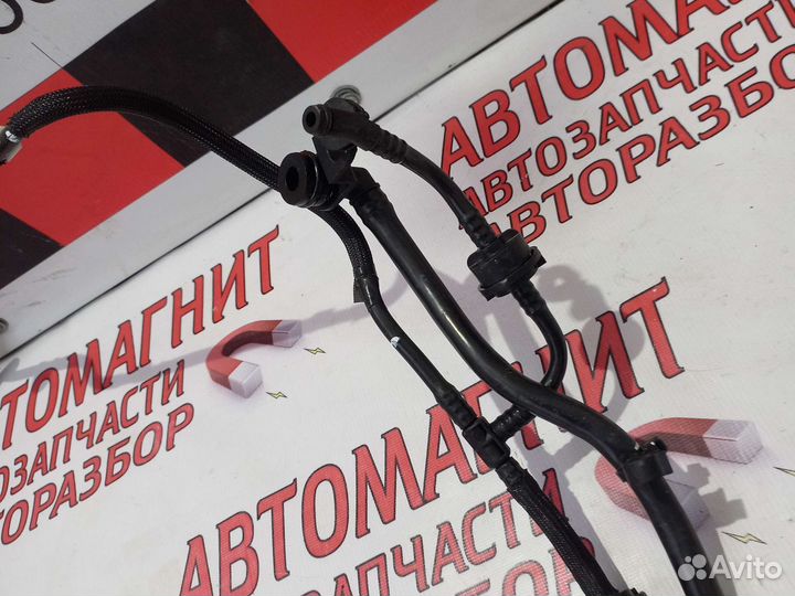 Трубка абсорбера топливных паров Рено Аркана