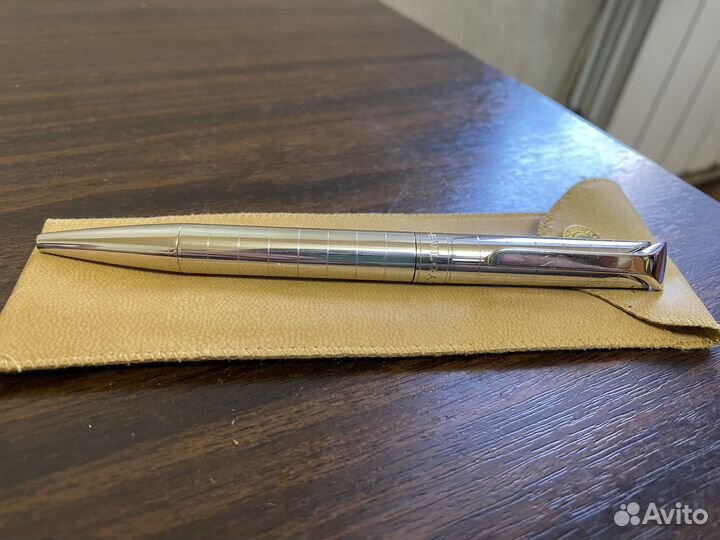 Ручка шариковая подарочная