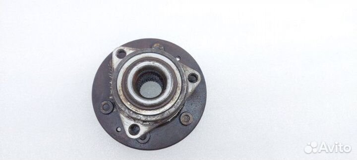 Б/У Ступица Состояние отличное, не оригинал. X63