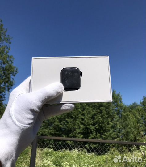 Часы Apple Watch 44mm