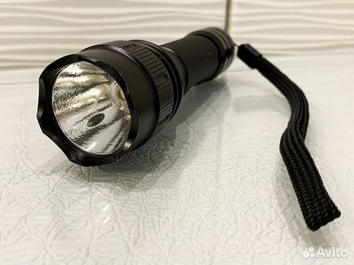 Фонарик Romisen RC-B12 с комплектом