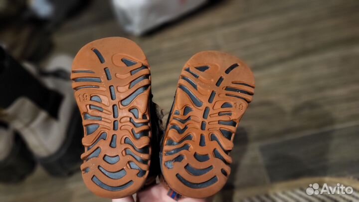 Ботинки детские 19