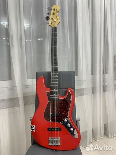 Бас гитара Fender Squier Jazz Bass