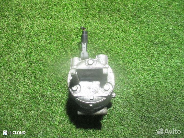 Компрессор кондиционера на mitsubishi colt plus Z2