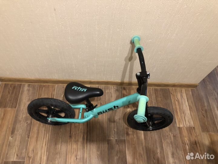 Беговел детский бу 12 дюймов