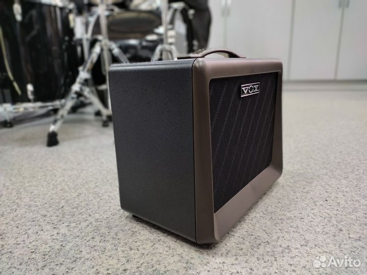 Комбоусилитель для акустической гитары