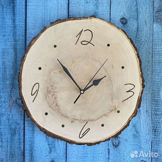 Деревянные настенные часы