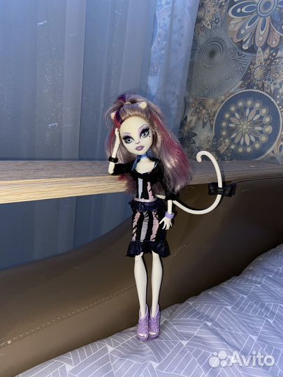 Кукла монстер хай Катрин Де Мяу