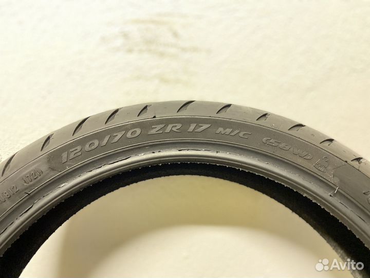 120/70 R17 Metzeler Roadtec 01 (465)