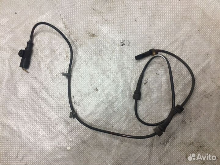 Датчик абс передний Ниссан Ноте Марч Тиида