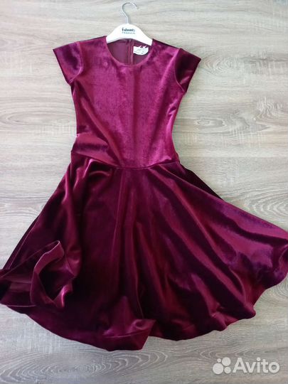 Платье для бальных танцев