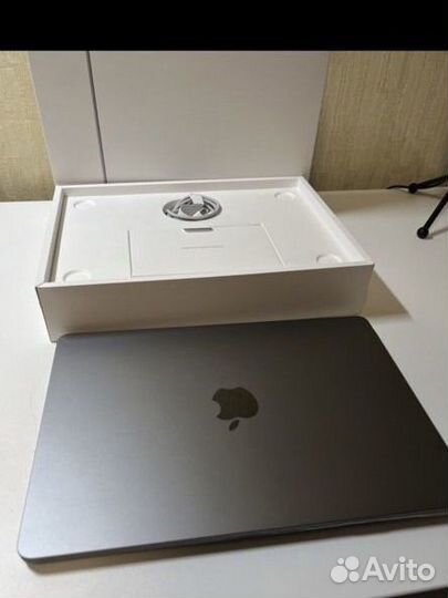 Apple MacBook Pro 13.6 512