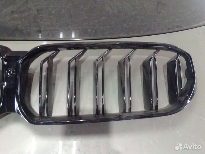 Решетка радиатора BMW