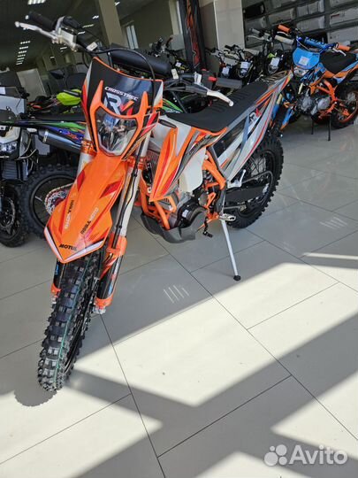 Мотоцикл regulmoto Crosstrec 300