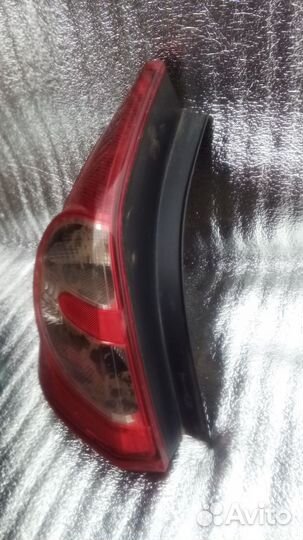 Фонарь задний левый Renault sandero 2