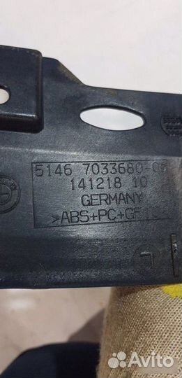 Вентиляционная решетка в полке Bmw 5 E60 2002-2007