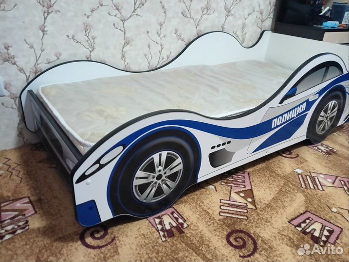 Детская кровать машина с матрасом